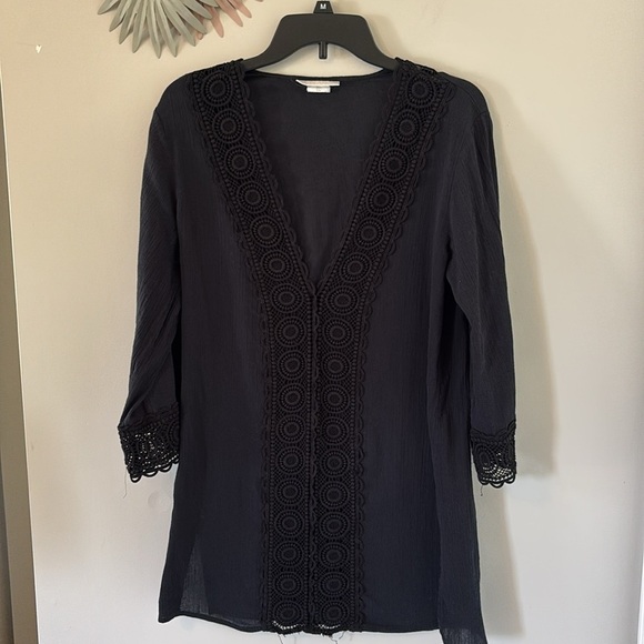 La Blanca Black Lacy V Neck Swim Coverup - Size S - Picture 2 of 7